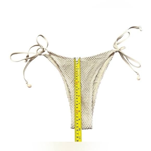 ZAFUL women’s string sides brazillian bikini swim bottom w shell accent NWT - Picture 3 of 5